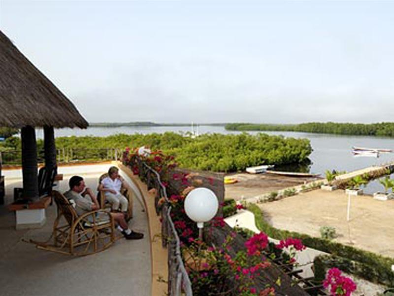 Keur Saloum Hotell Toubakouta Exteriör bild
