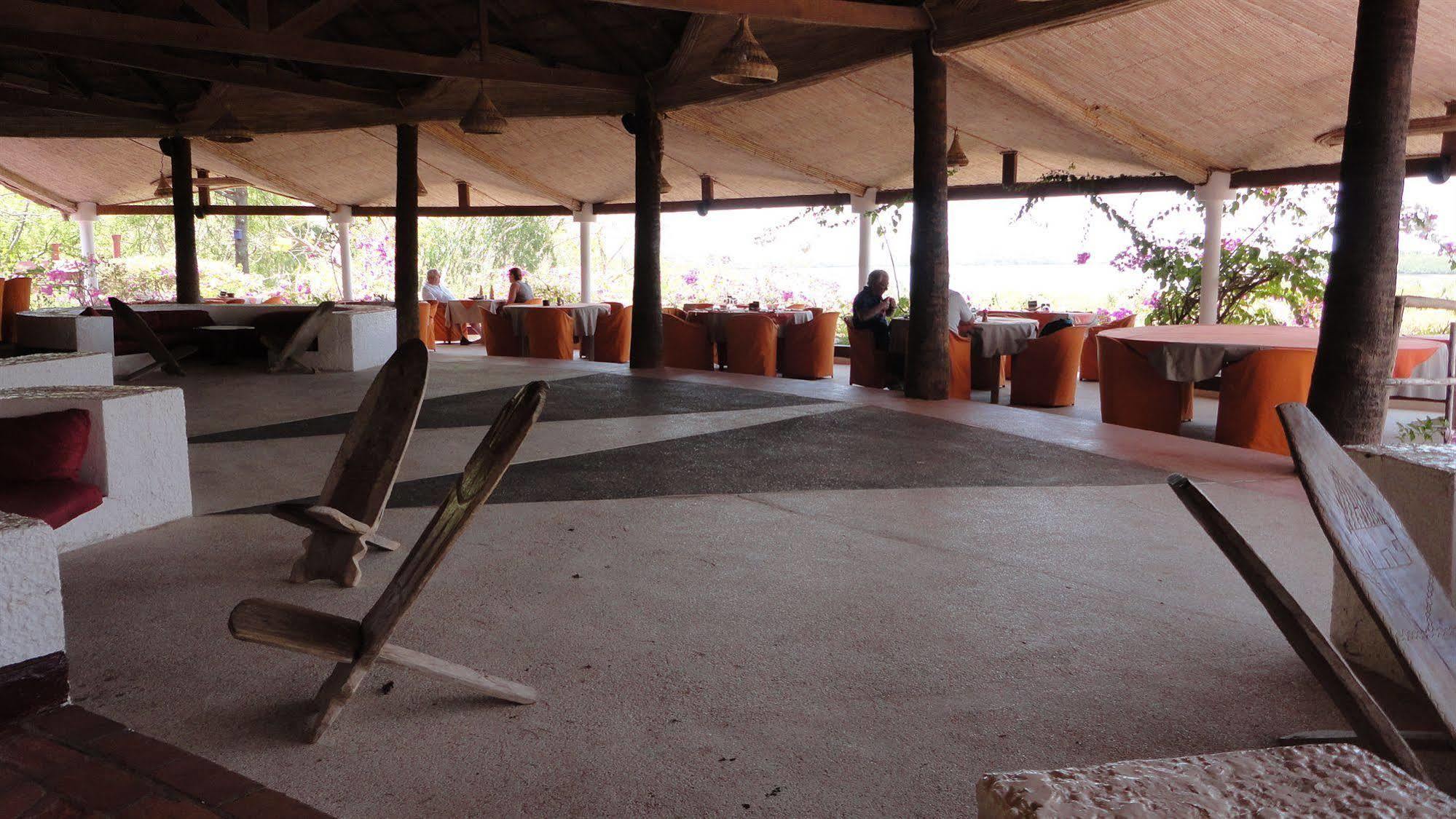 Keur Saloum Hotell Toubakouta Exteriör bild